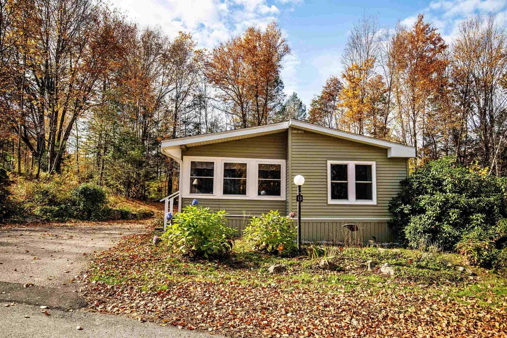 13 Rim Road Danville NH 03819