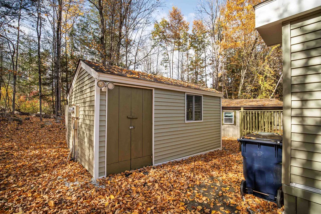 13 Rim Road Danville NH 03819