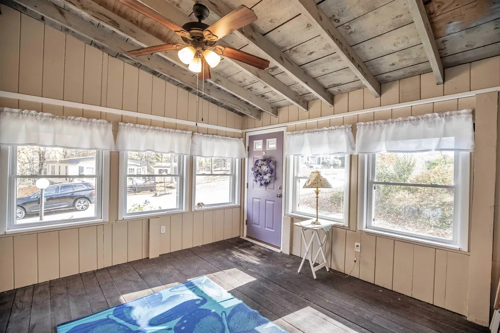 13 Rim Road Danville NH 03819