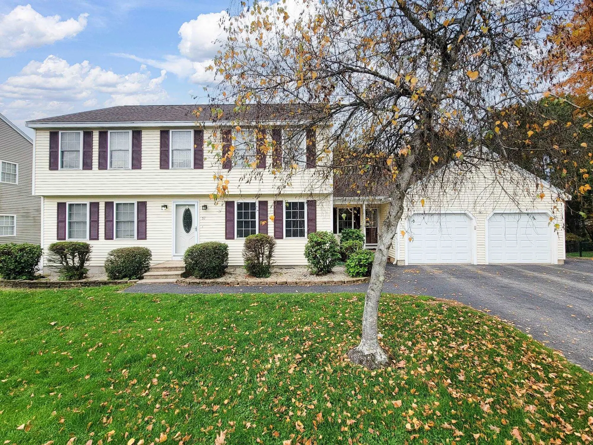 57 Sousa Boulevard Hudson NH 03051