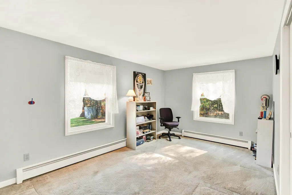 230 South Road Fremont NH 03044