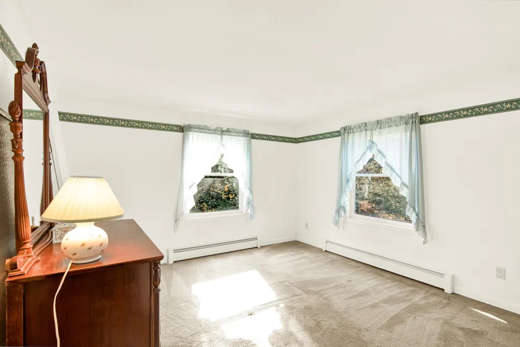 230 South Road Fremont NH 03044
