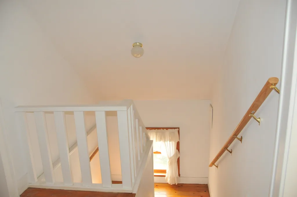 208 Chestnut Hill Road New Boston NH 03070