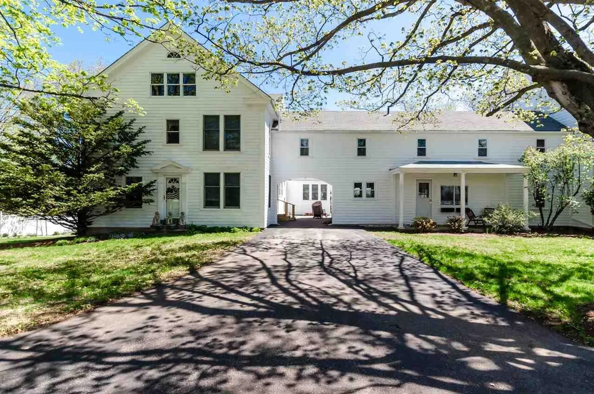 208 Chestnut Hill Road New Boston NH 03070