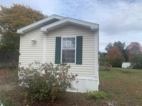8 Morning Glory Lane Rochester NH 03868