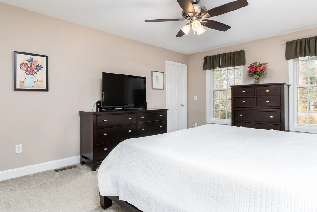 24 Pekoe Drive Concord NH 03301