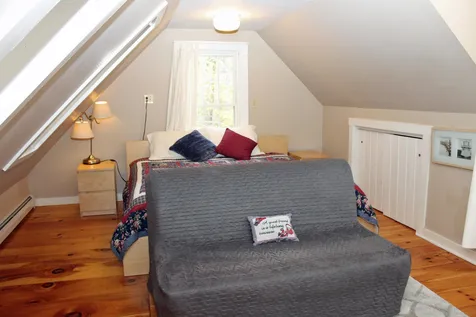 21 High Street Meredith NH 03253