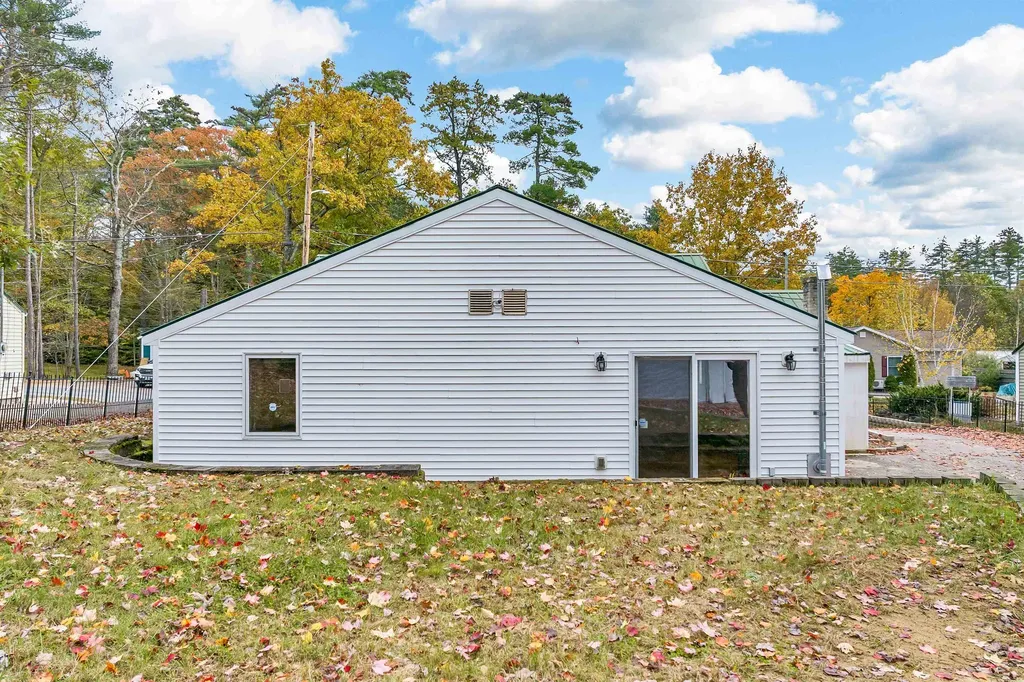 28 Circle Drive Meredith NH 03253