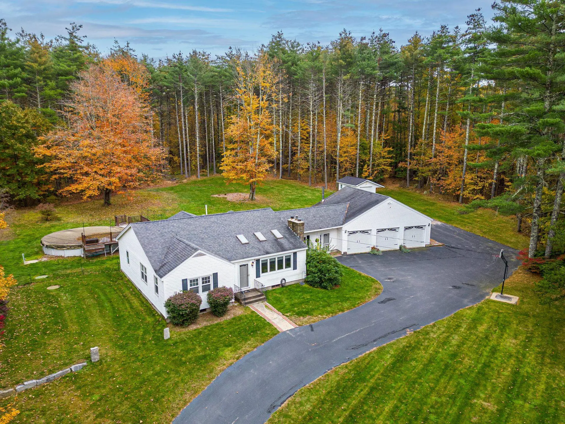 281 Baboosic Lake Road Merrimack NH 03054