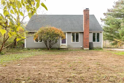 339 Wadleigh Falls Road Newmarket NH 03857