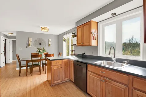 339 Wadleigh Falls Road Newmarket NH 03857