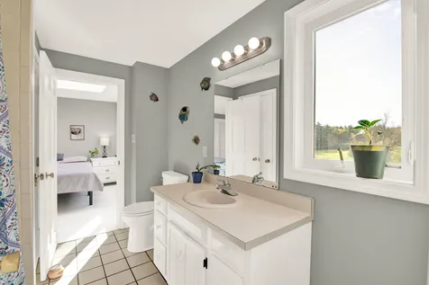 339 Wadleigh Falls Road Newmarket NH 03857