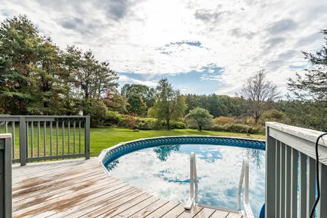 339 Wadleigh Falls Road Newmarket NH 03857