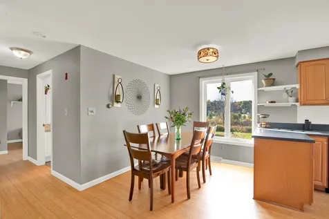 339 Wadleigh Falls Road Newmarket NH 03857