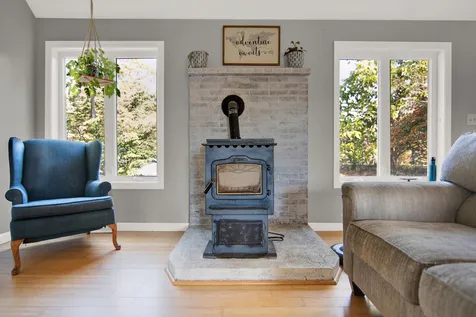 339 Wadleigh Falls Road Newmarket NH 03857