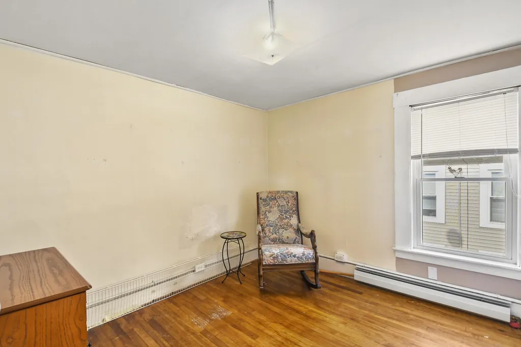 18 Broadway Pembroke NH 03275