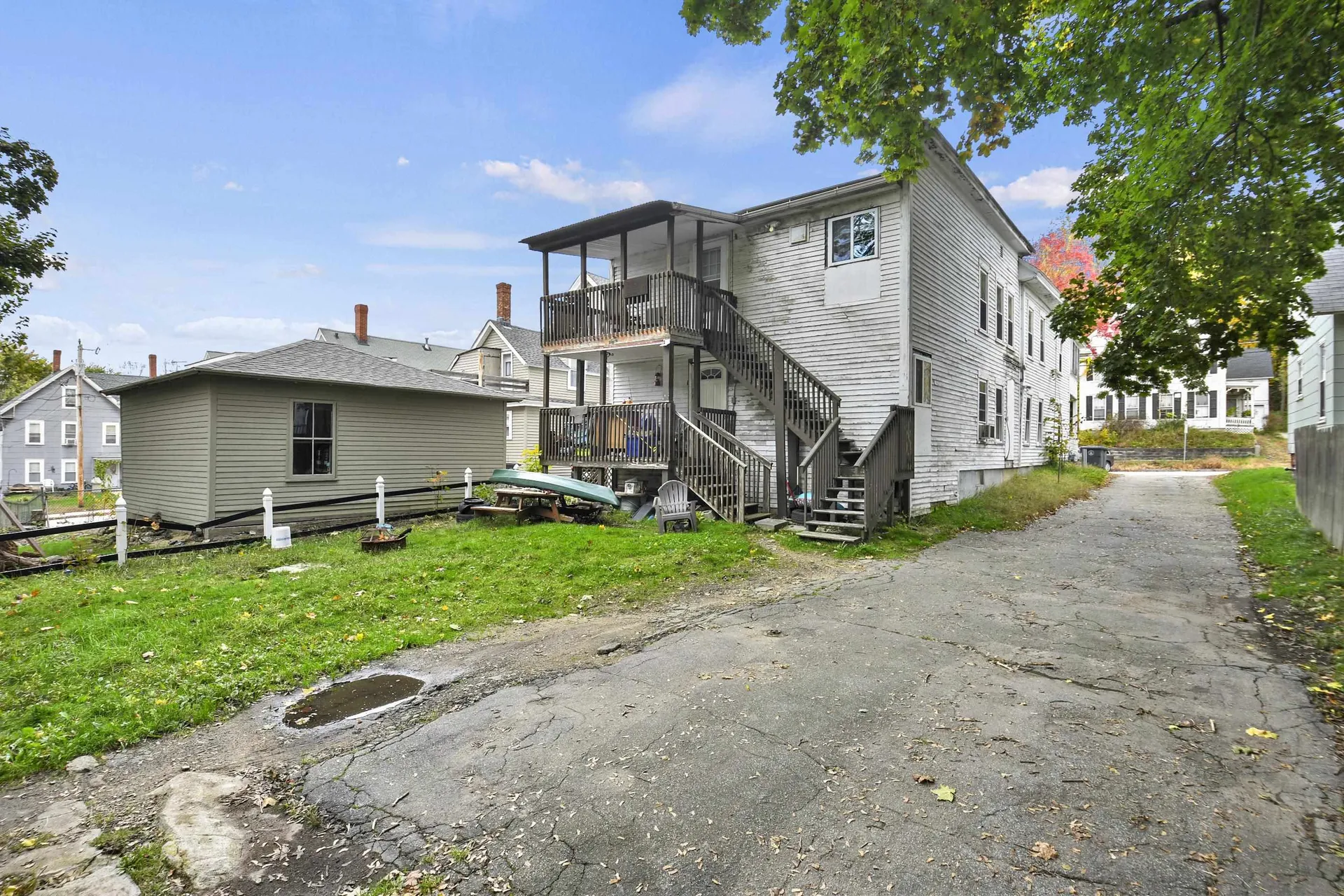 18 Broadway Pembroke NH 03275