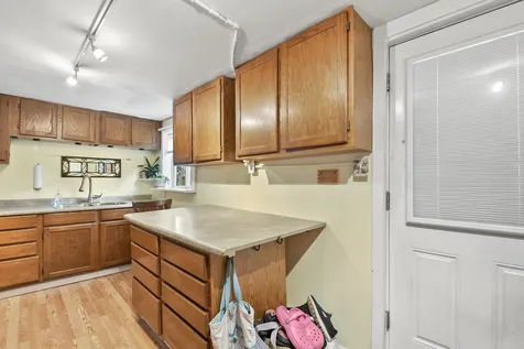 18 Broadway Pembroke NH 03275