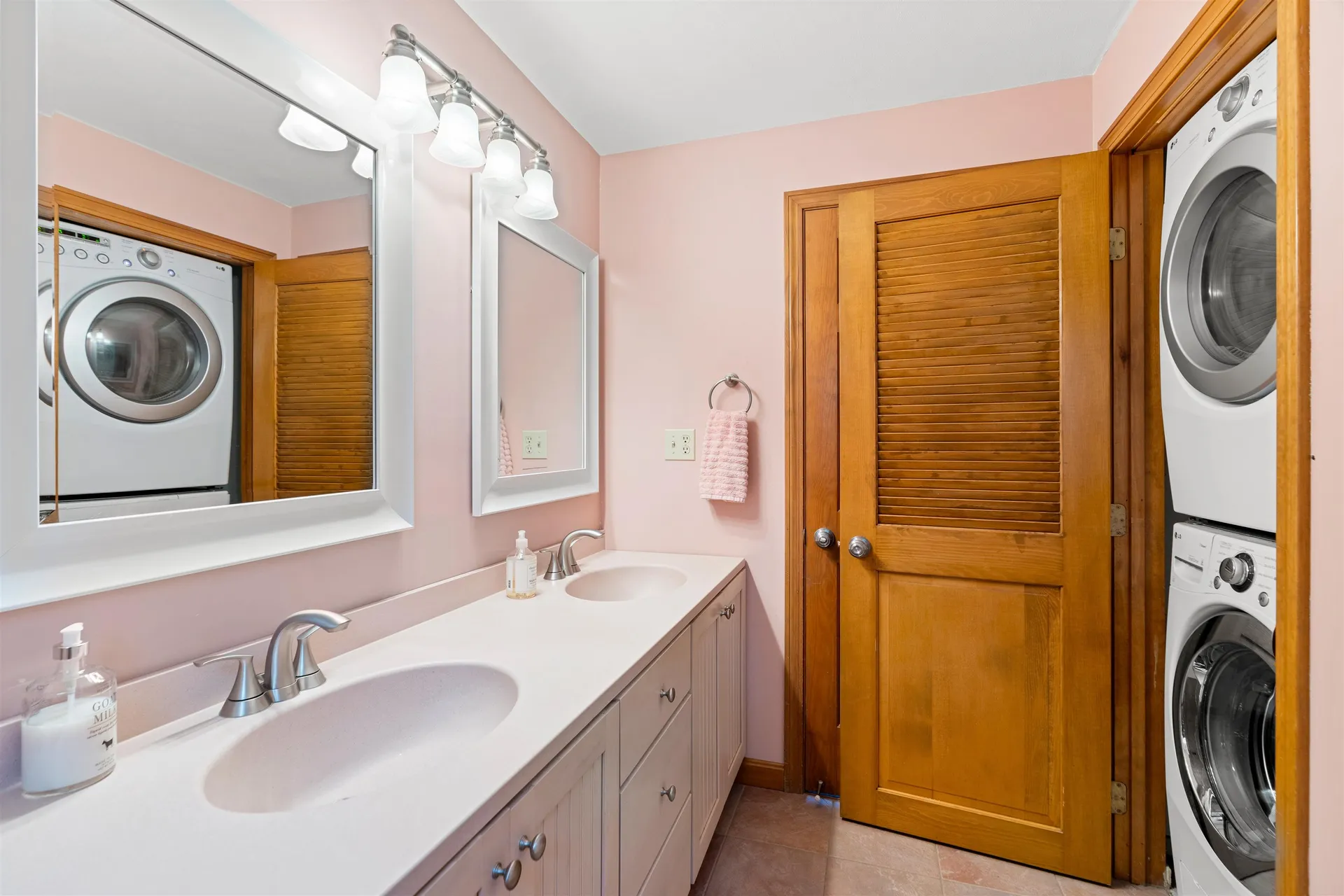 23 Sequoia Lane Plaistow NH 03865