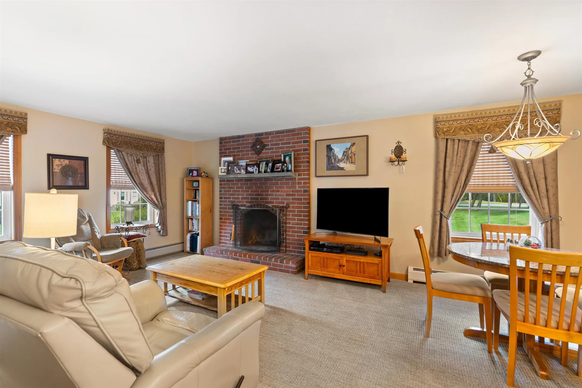 23 Sequoia Lane Plaistow NH 03865
