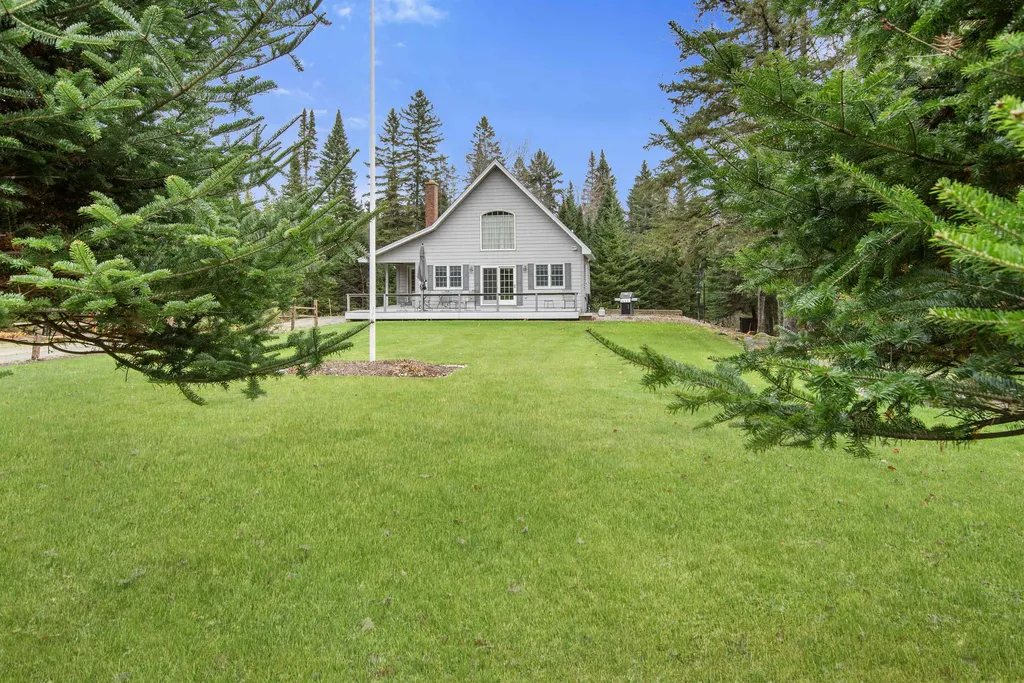 176 Sugar Camp Acres Road Pittsburg NH 03592