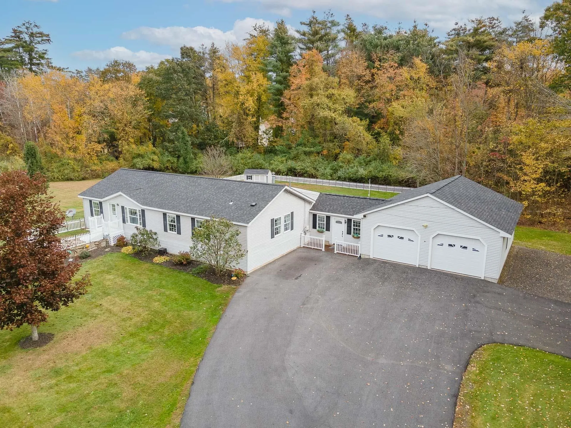 113 Pleasant Street Epping NH 03042