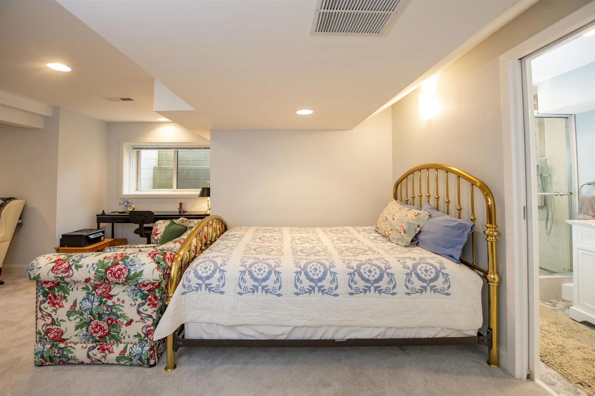 125 Catamount Road Hartford VT 05059