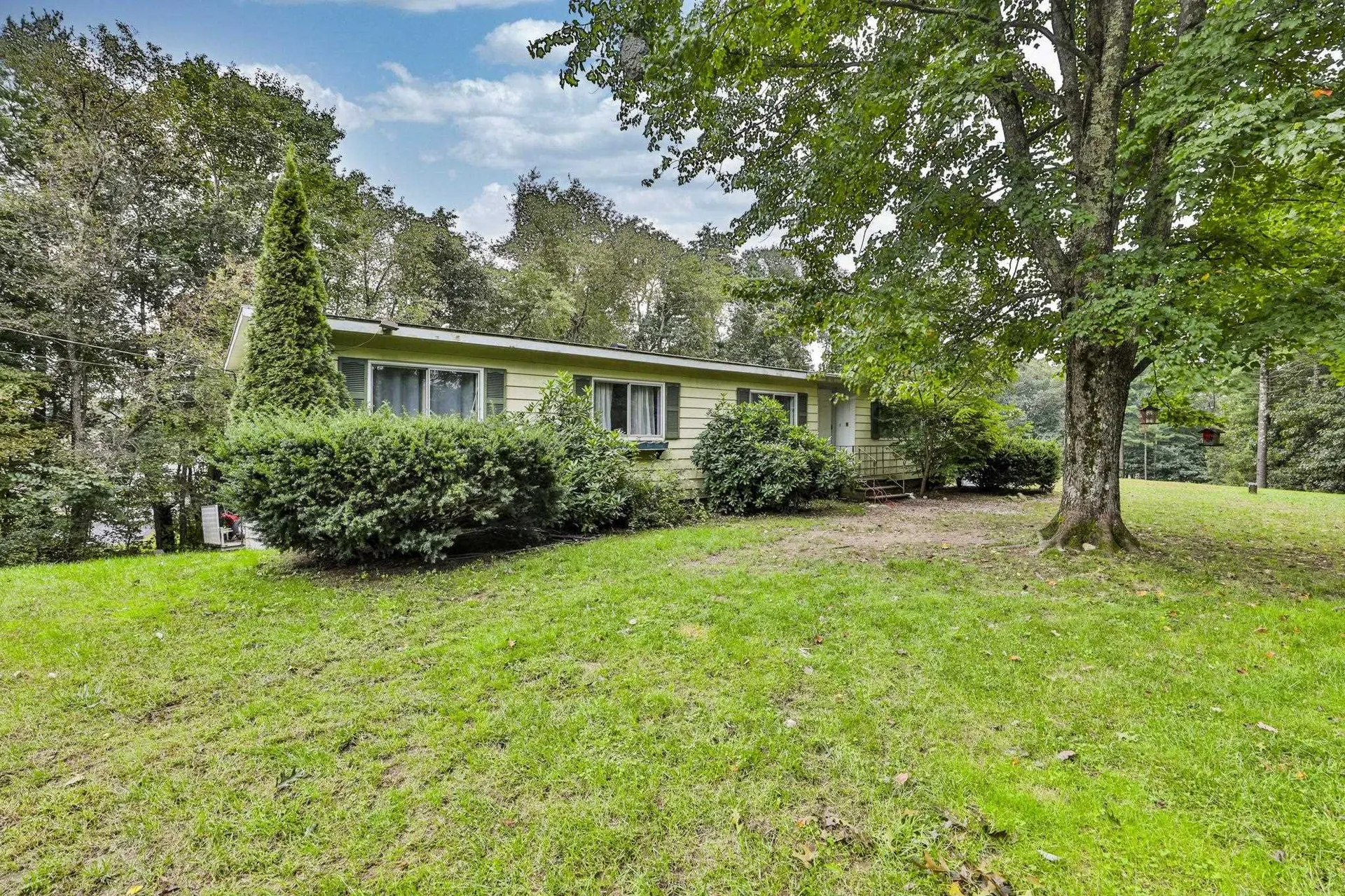 38 Ponemah Road Amherst NH 03031