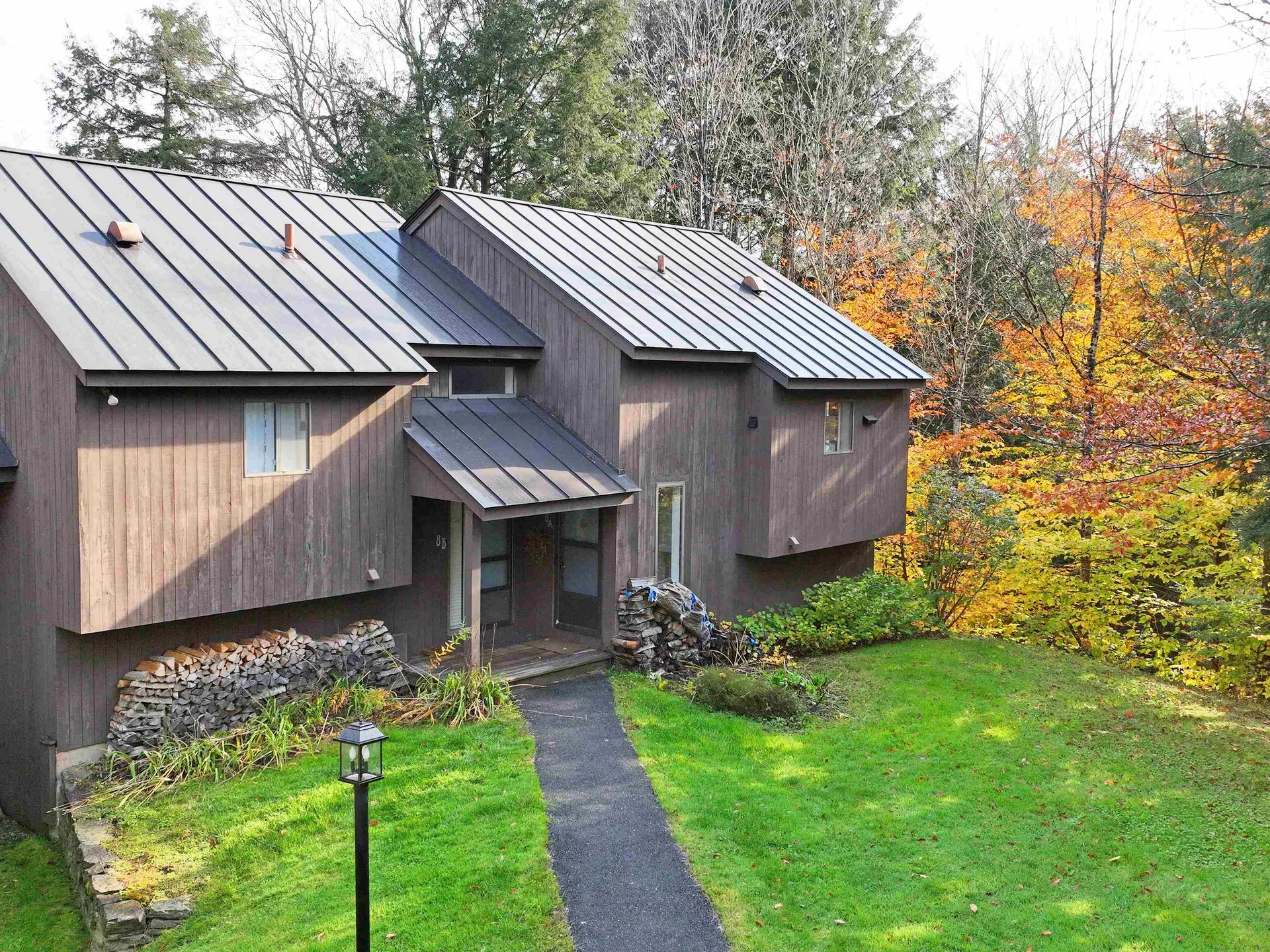 383 Old Quechee Road Hartford VT 05059
