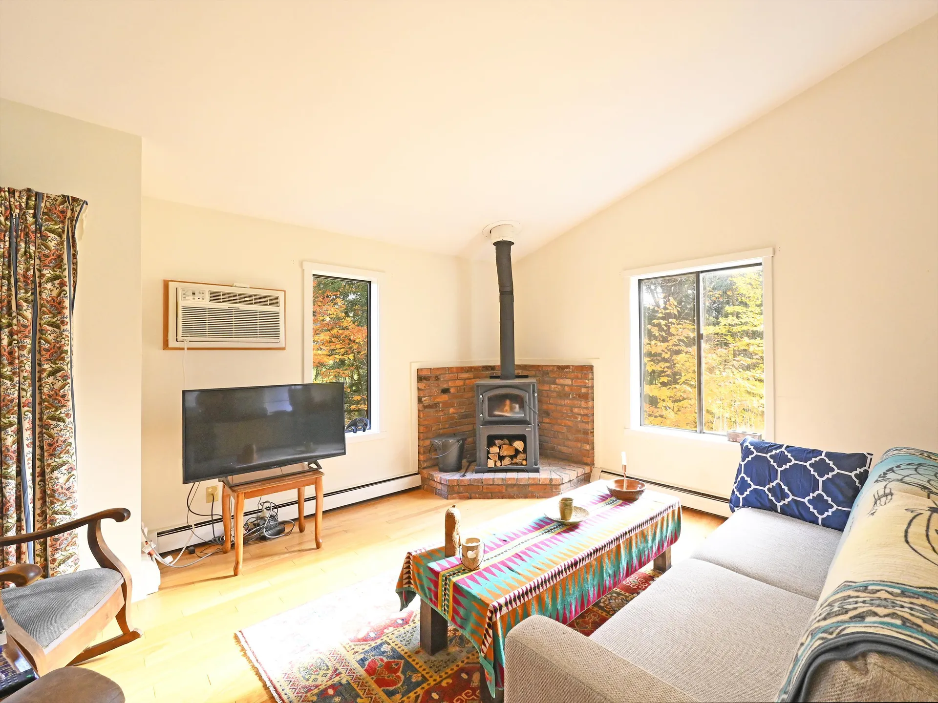383 Old Quechee Road Hartford VT 05059
