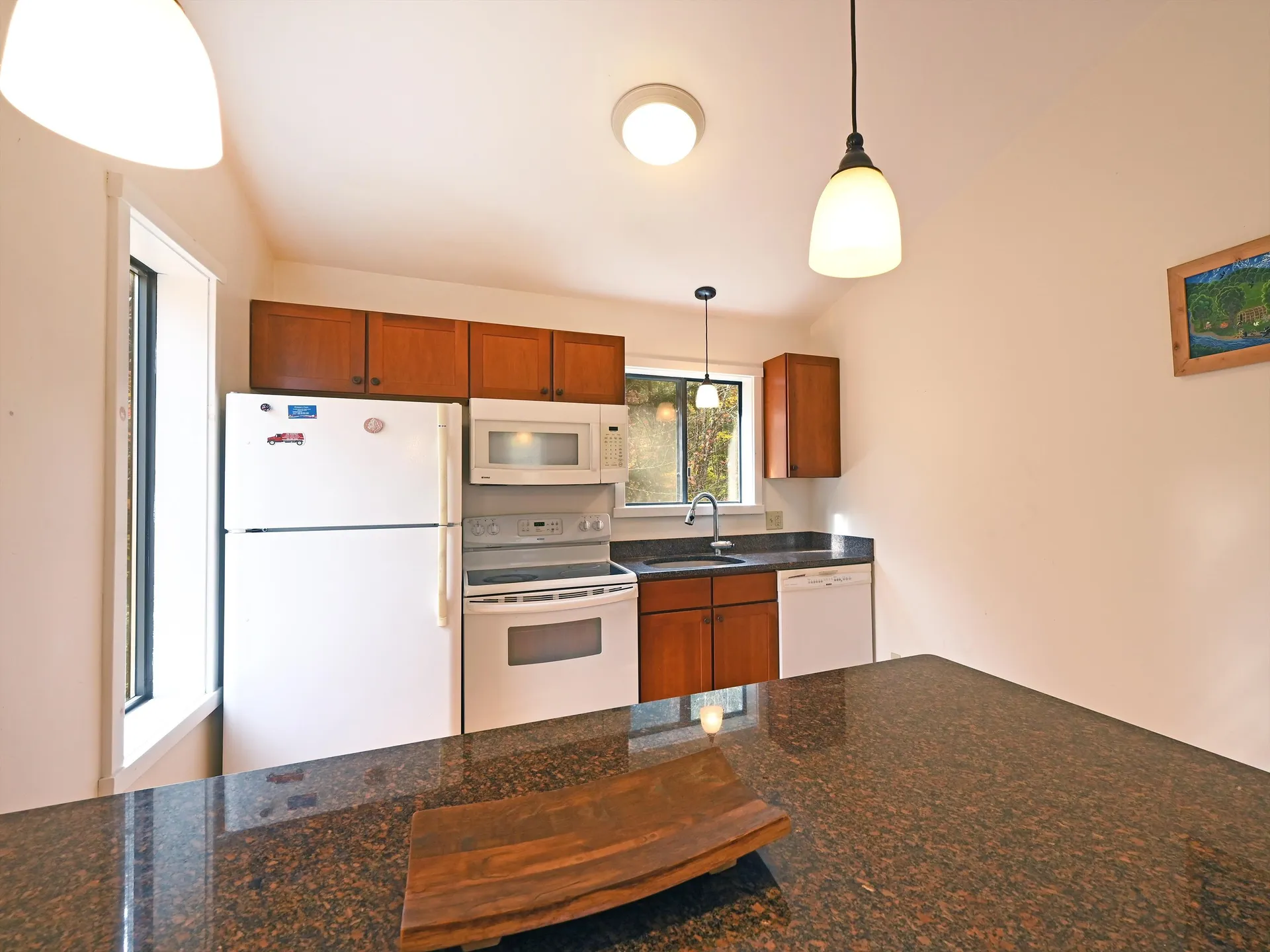 383 Old Quechee Road Hartford VT 05059
