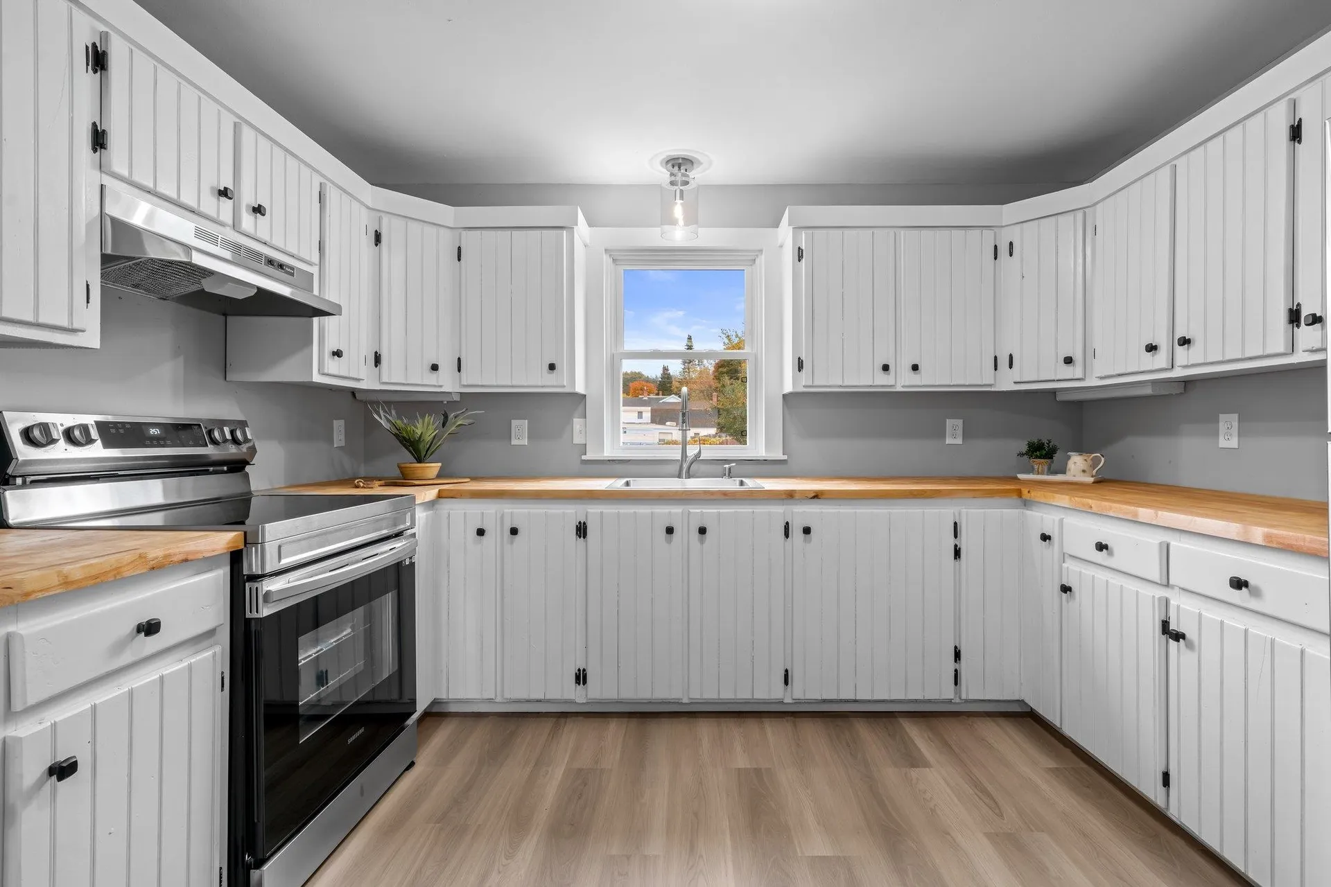 58 Green Road Newport NH 03773