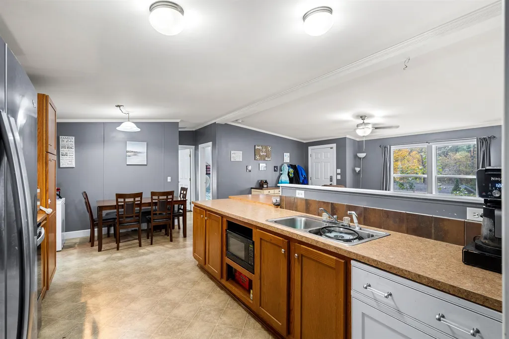 27 Hillside Drive Allenstown NH 03275