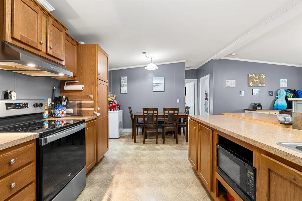 27 Hillside Drive Allenstown NH 03275