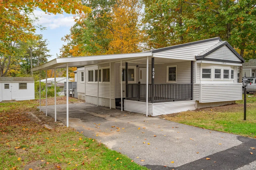804 Nottingham Drive Exeter NH 03833