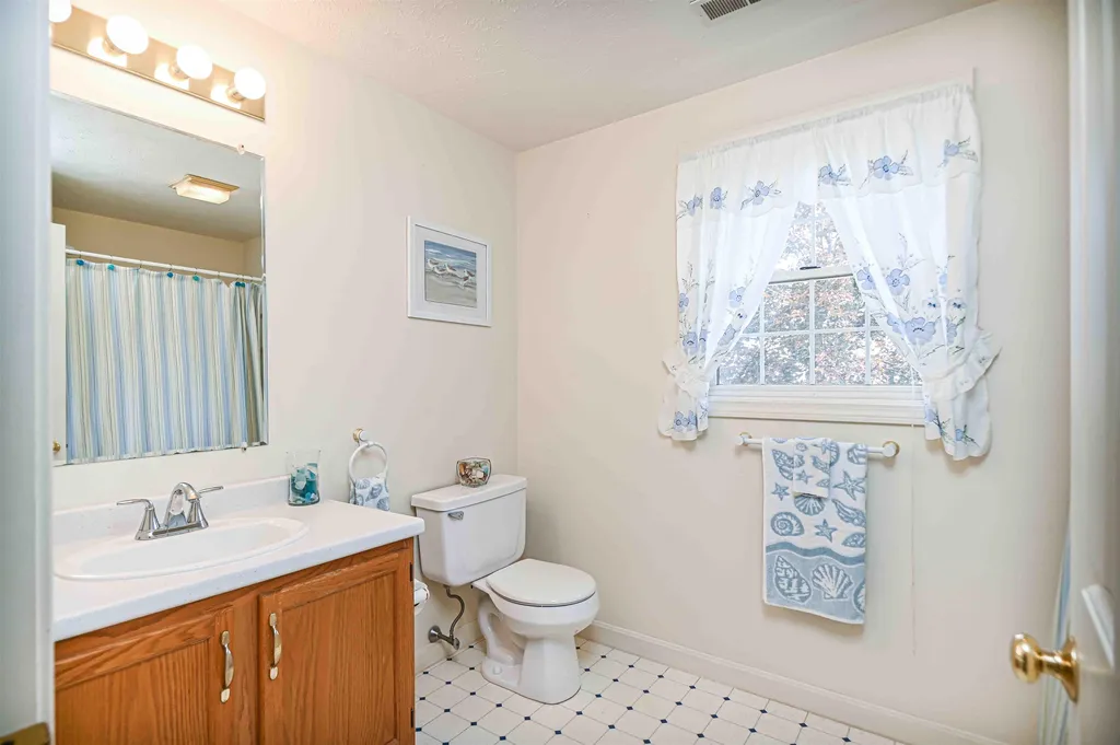 109 Windflower Drive Manchester NH 03109