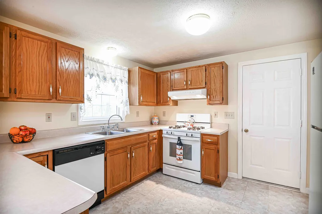 109 Windflower Drive Manchester NH 03109