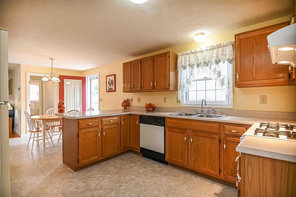 109 Windflower Drive Manchester NH 03109