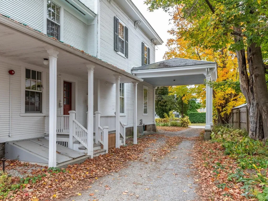 12 North Street Bristol VT 05443
