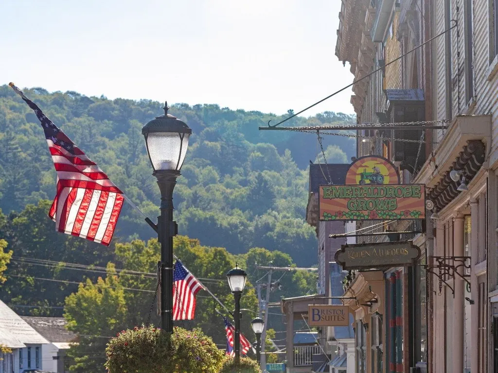 12 North Street Bristol VT 05443