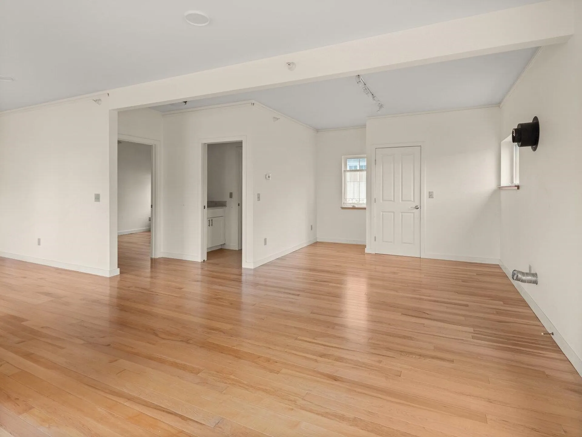 12 North Street Bristol VT 05443