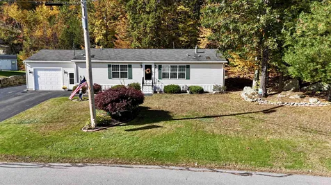 86 Freedom Hill Road Hampstead NH 03841