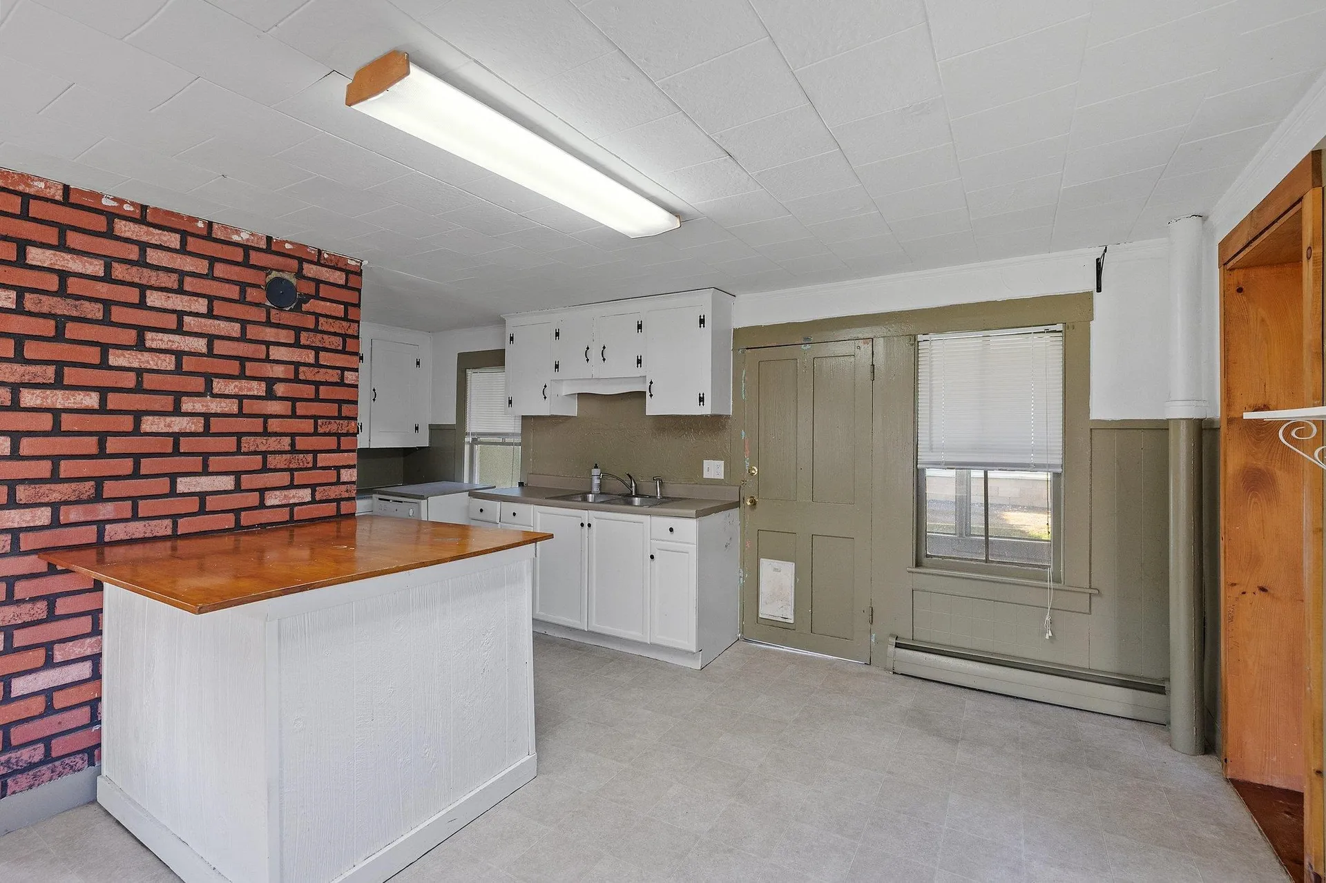 408 Elm Street Laconia NH 03246