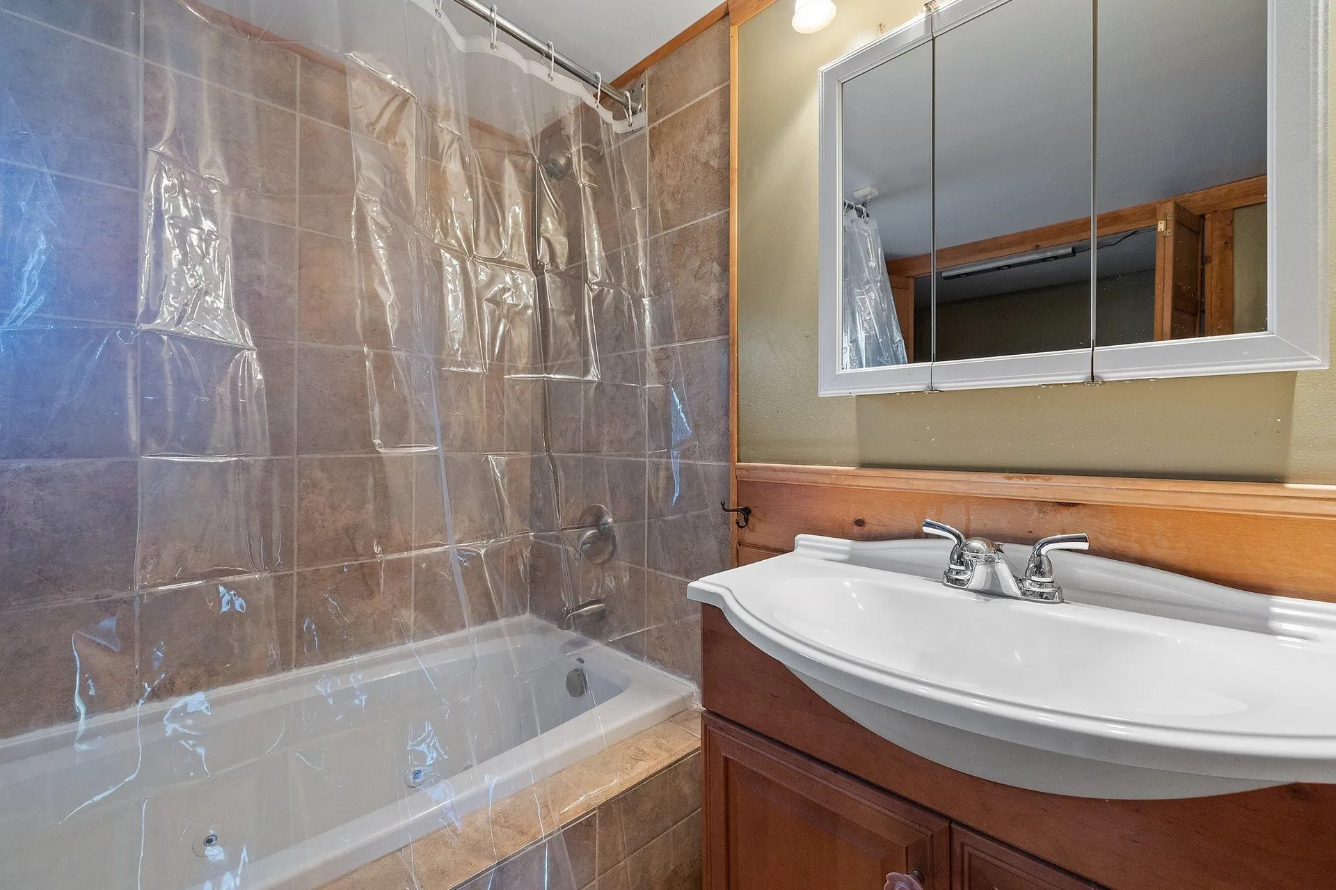 408 Elm Street Laconia NH 03246
