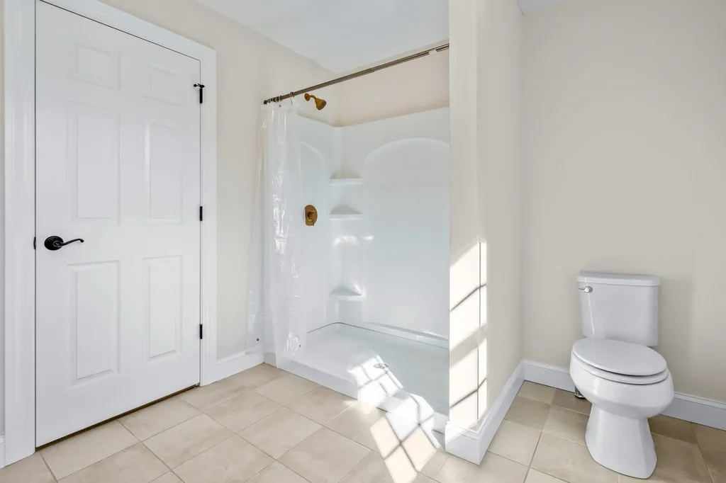 143 Brookview Drive Hooksett NH 03106