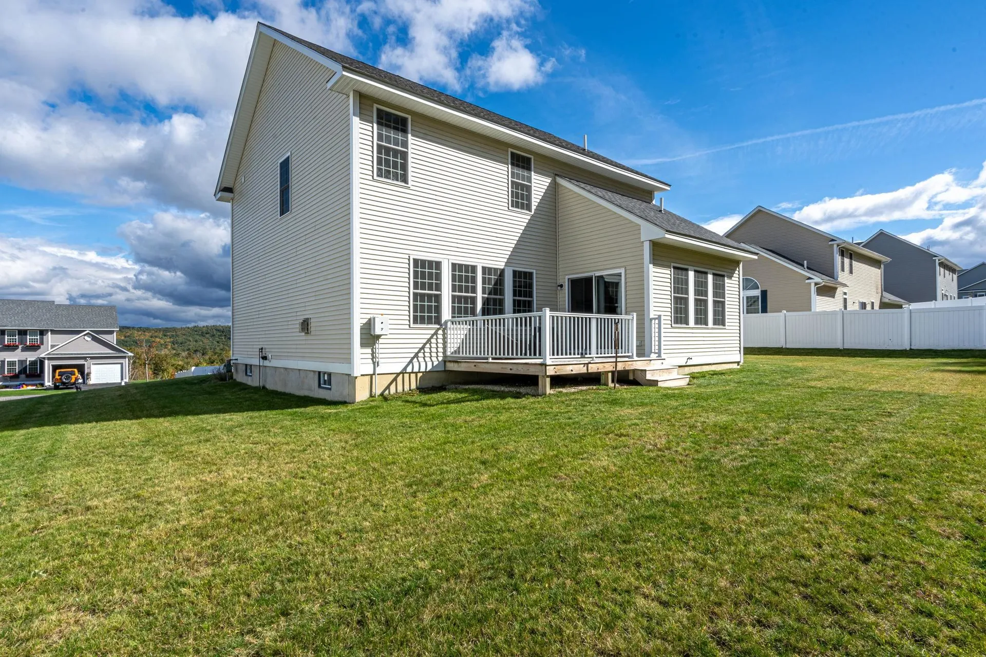 143 Brookview Drive Hooksett NH 03106