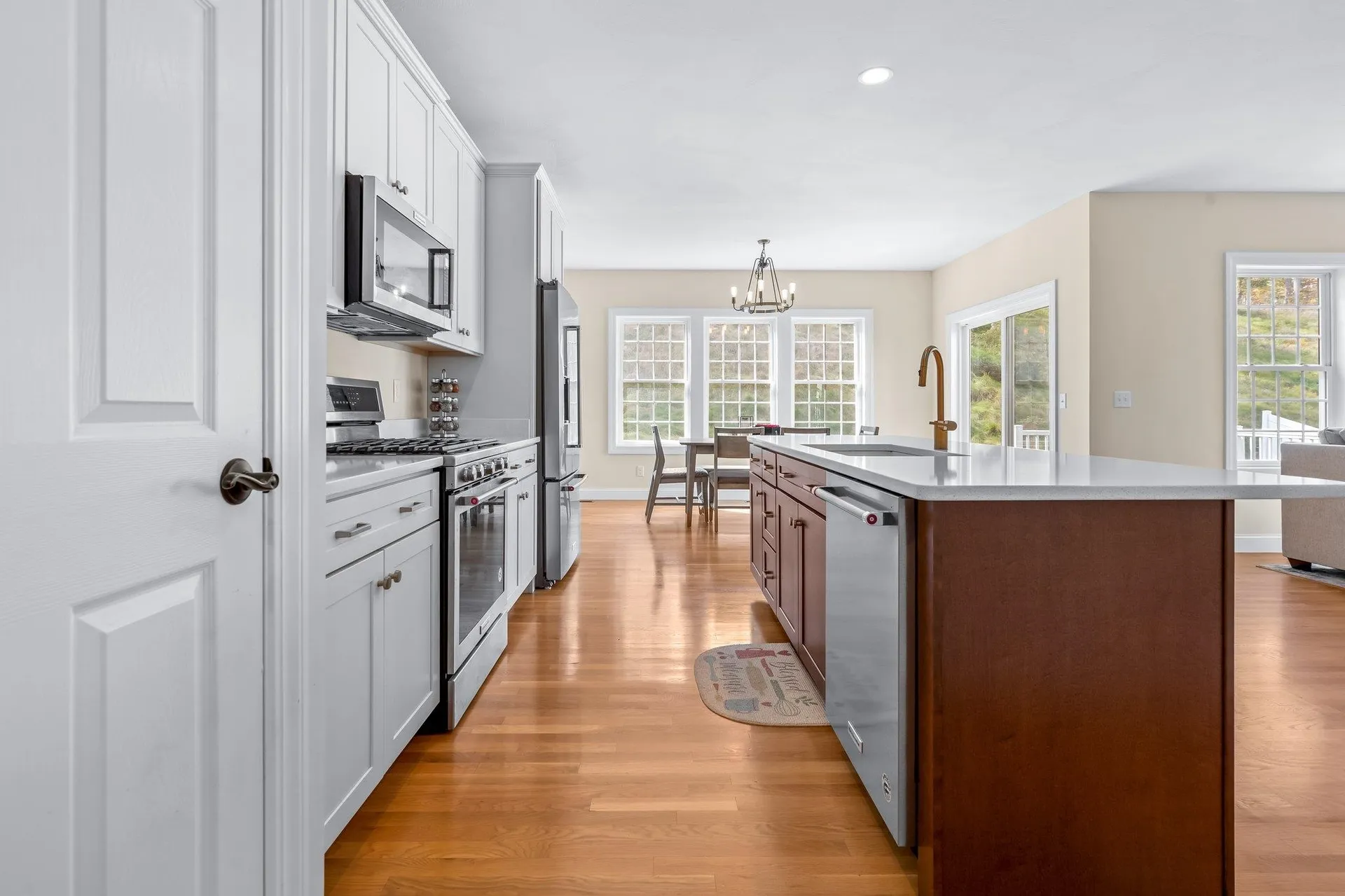 143 Brookview Drive Hooksett NH 03106