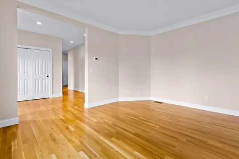 143 Brookview Drive Hooksett NH 03106