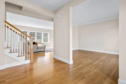 143 Brookview Drive Hooksett NH 03106