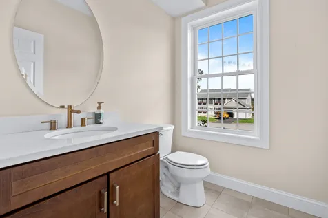 143 Brookview Drive Hooksett NH 03106